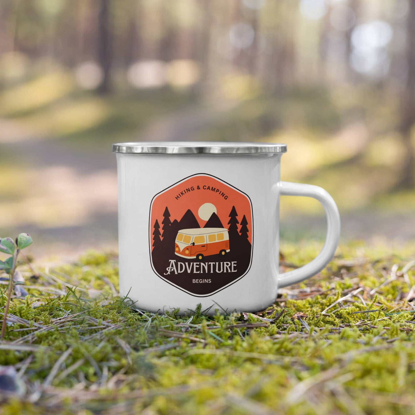 Enamel Mug 'Adventure begins'