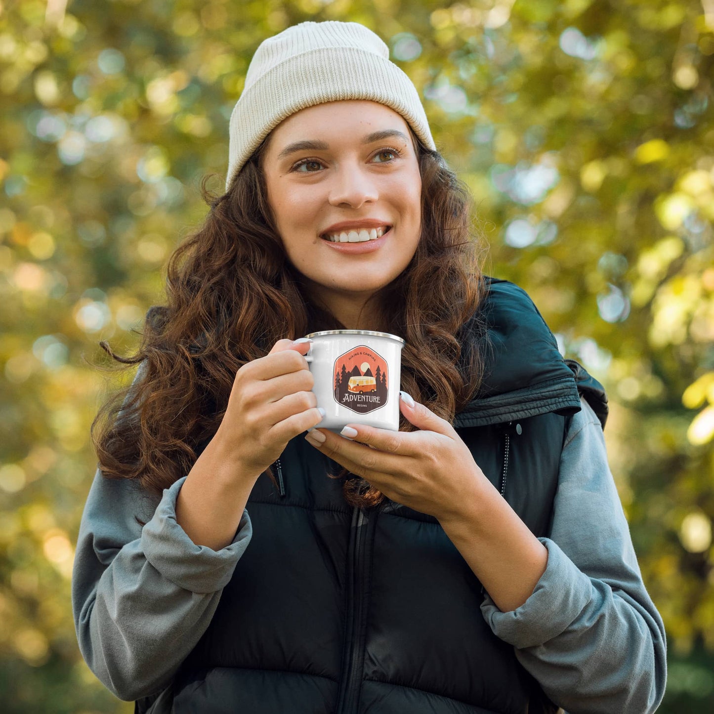 Enamel Mug 'Adventure begins'